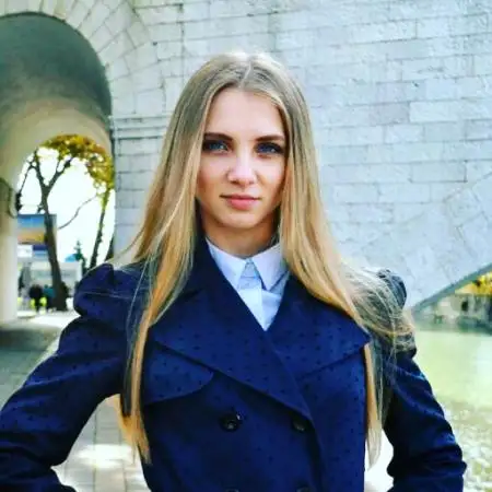 photo of Elizaveta. Link to photoalboum of Elizaveta
