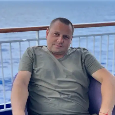 Dmitriy, 43Haifa, Israel 