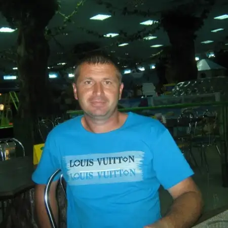 Yuriy, 45Russia 