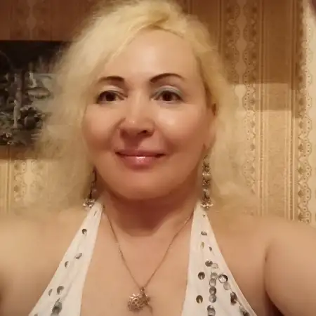 Yuliya, 52Russia 