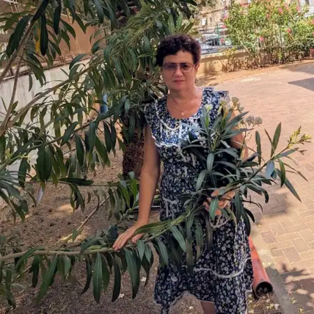 Bella, 68  , Haifa, Israel