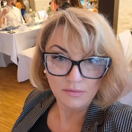 Lena, 51Russia 