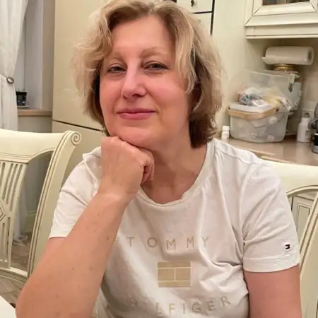 Elena, 61Moscow, Russia 