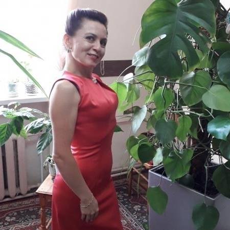 Zoryana,  39  Ukraine  interested in dating with   