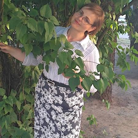 Anna,  35  Belarus, Vitebsk  interested in dating with  man