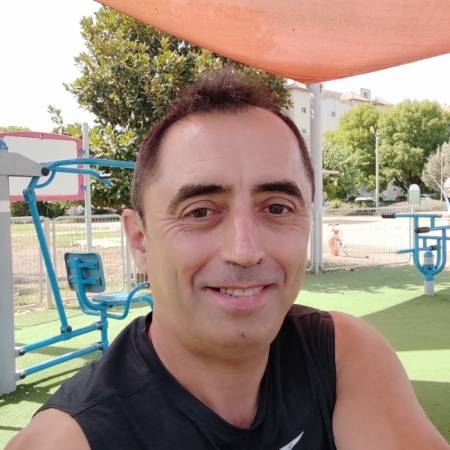 Solomon, 56  Israel, Yavne  interested in dating with  woman 