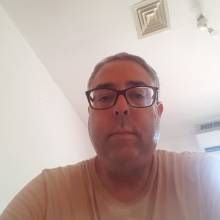 גל,48 Israel, Hod HaSharon  interested in dating with woman